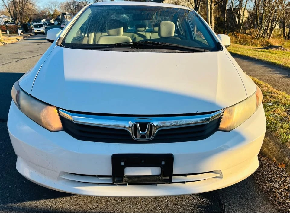 2013 Honda Civic 9th Gen - Image 2 of 11