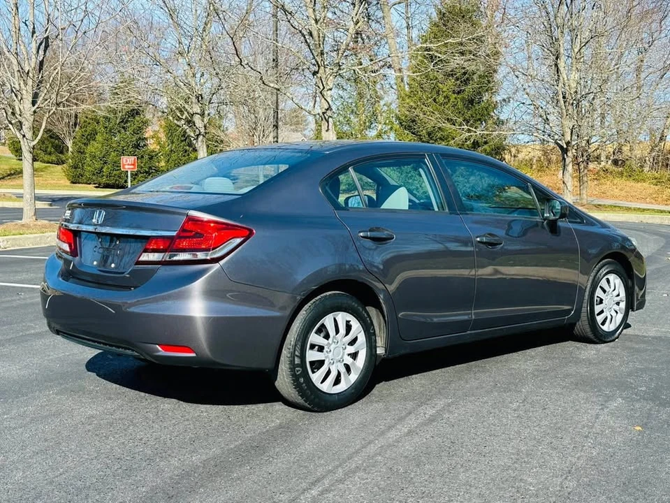 2013 Honda Civic 9th Gen - Image 3 of 9