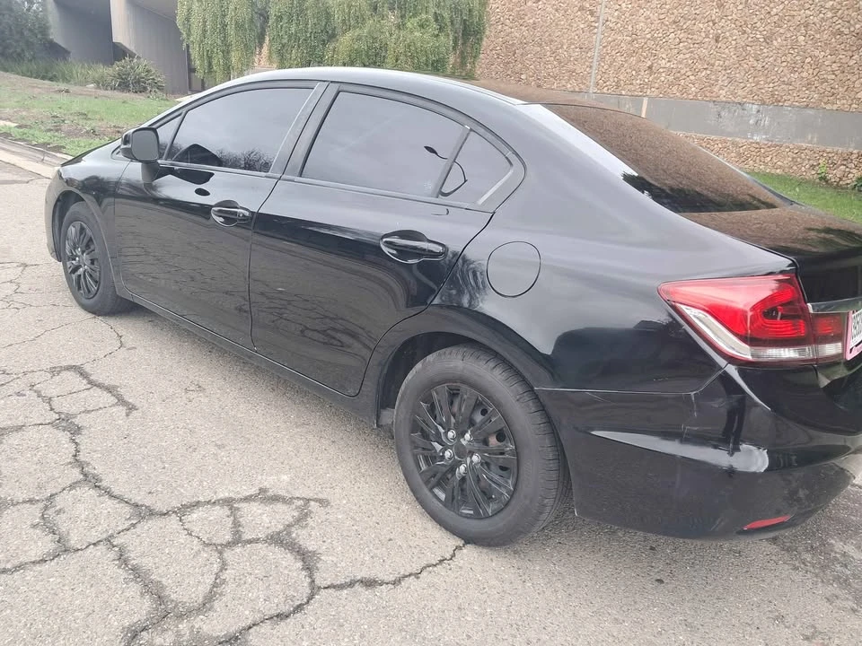 2013 Honda Civic 9th Gen - Image 5 of 11