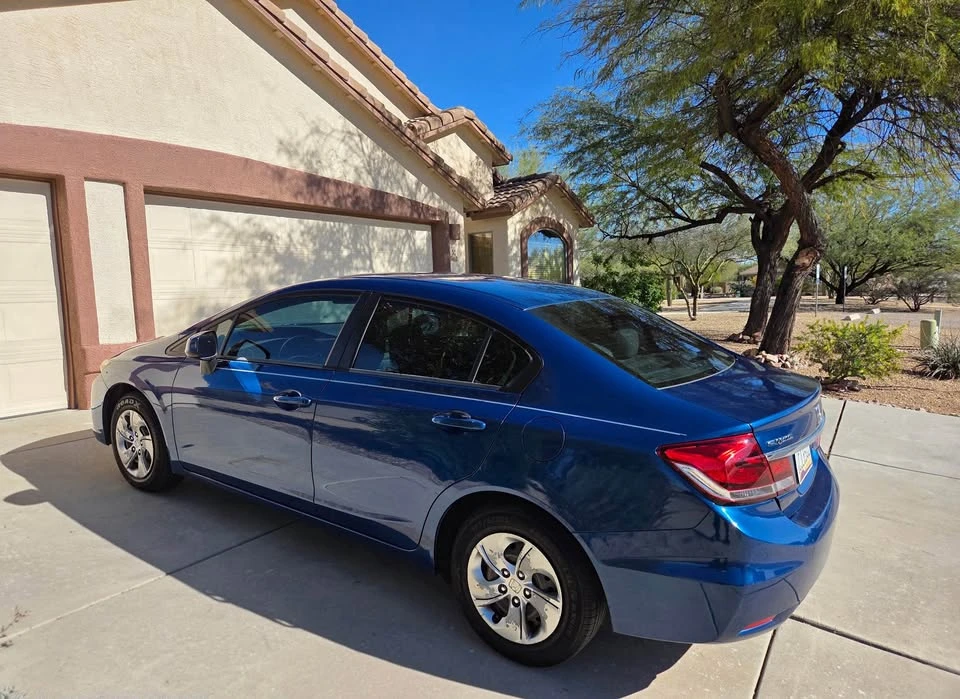 2013 Honda Civic 9th Gen - Image 3 of 10