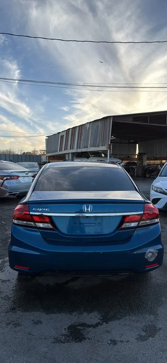 2013 Honda Civic 9th Gen - Image 3 of 8