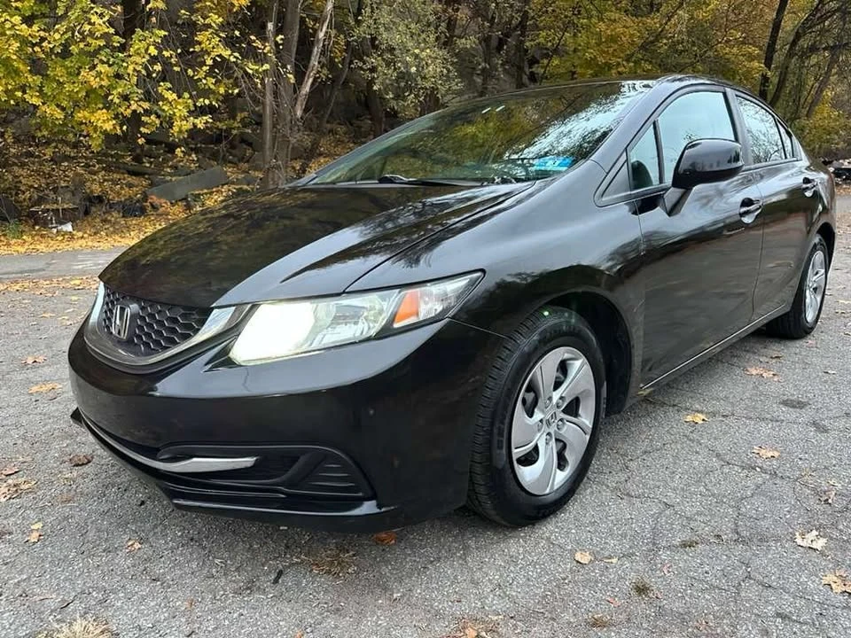 2013 Honda Civic 9th Gen - Image 2 of 14