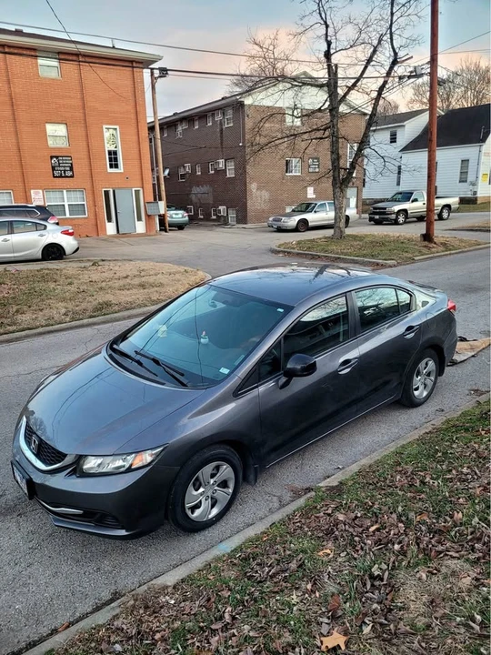 2013 Honda Civic 9th Gen - Image 4 of 14