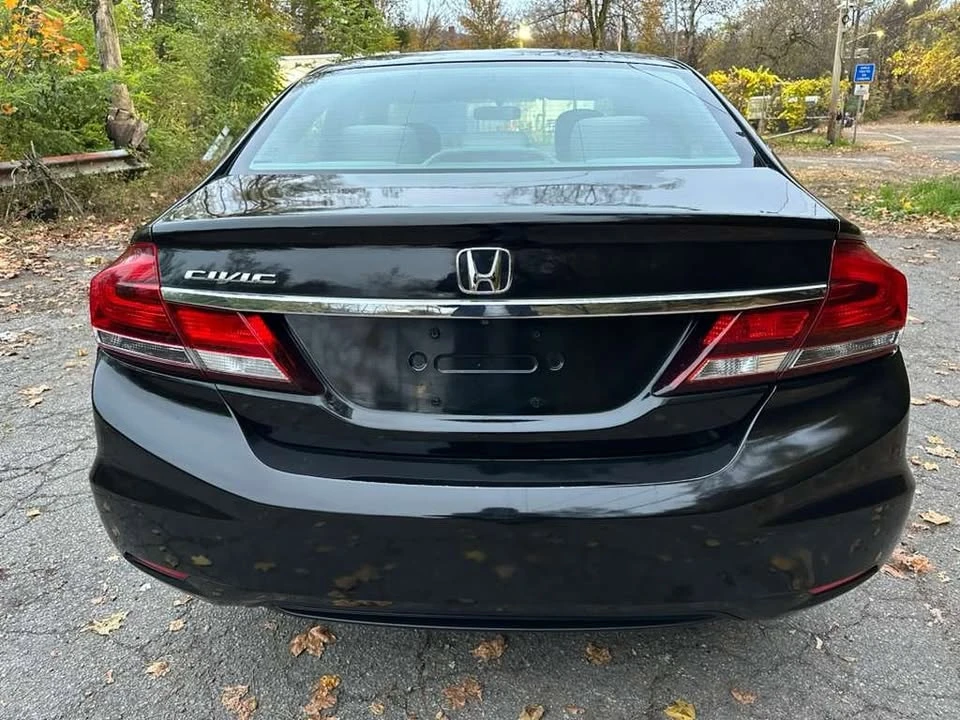 2013 Honda Civic 9th Gen - Image 5 of 14