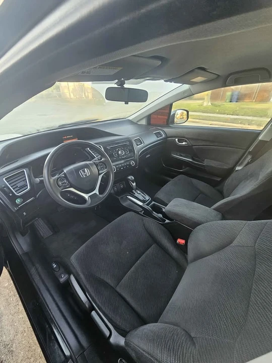 2013 Honda Civic 9th Gen - Image 5 of 13