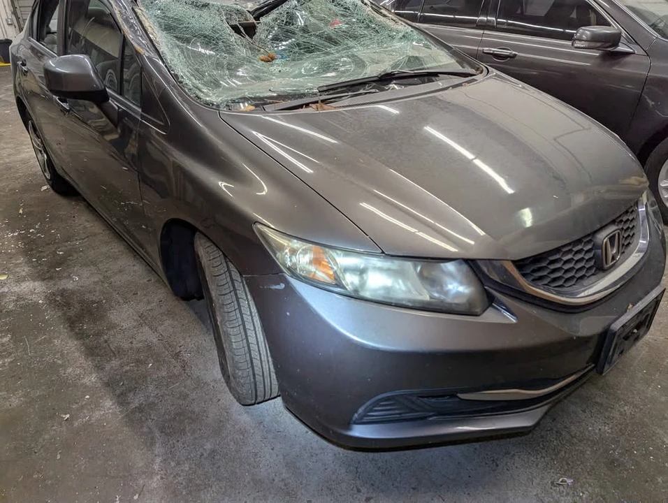 2013 Honda Civic 9th Gen - Image 2 of 6