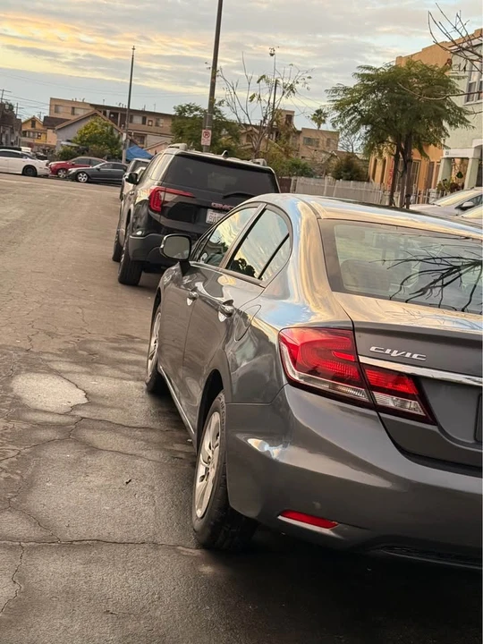 2013 Honda Civic 9th Gen - Image 5 of 14