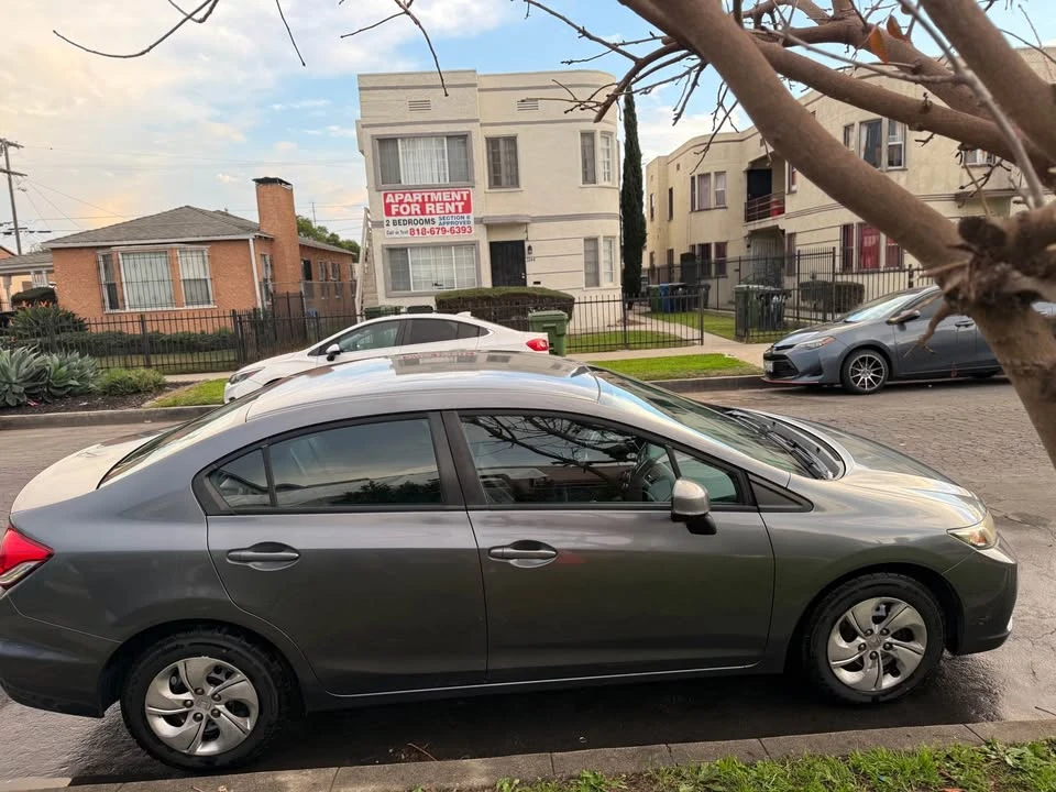 2013 Honda Civic 9th Gen - Image 6 of 14