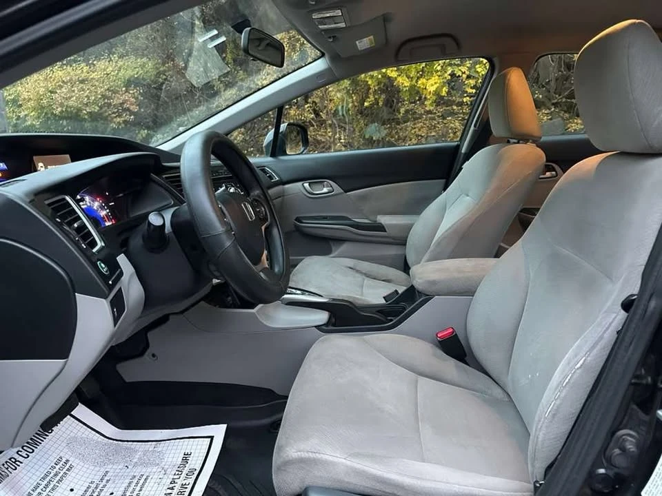 2013 Honda Civic 9th Gen - Image 9 of 15