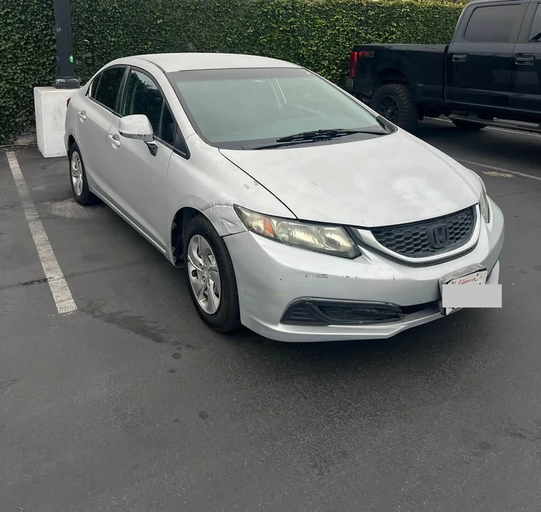 2013 Honda Civic 9th Gen - Image 2 of 12