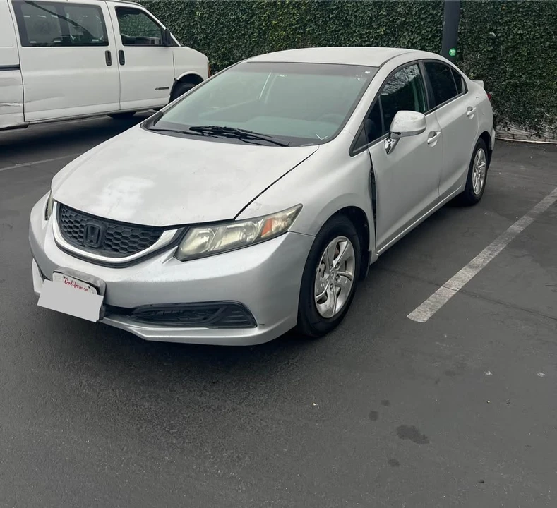 2013 Honda Civic 9th Gen - Image 3 of 12
