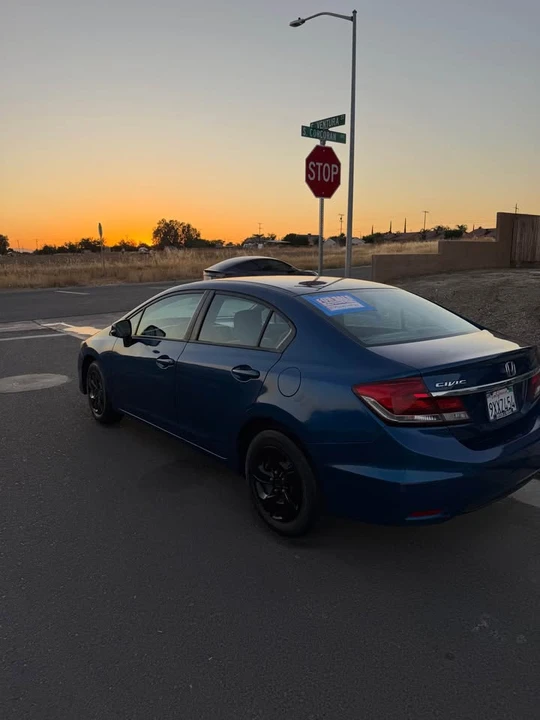 2013 Honda Civic 9th Gen - Image 4 of 13