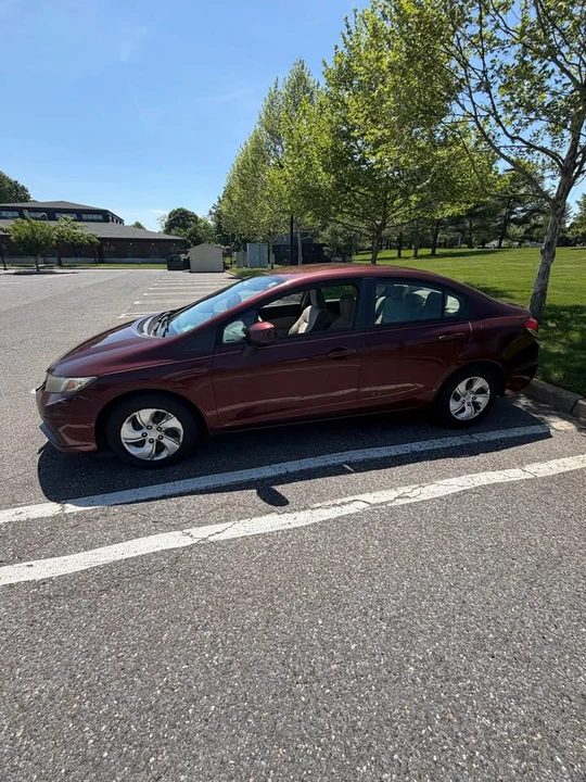 2013 Honda Civic 9th Gen - Image 2 of 18