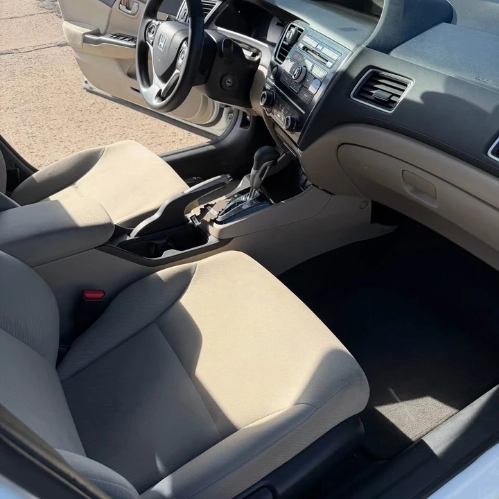 2013 Honda Civic 9th Gen - Image 9 of 16