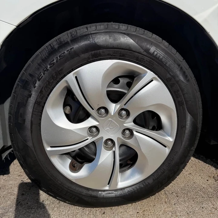 2013 Honda Civic 9th Gen - Image 14 of 16