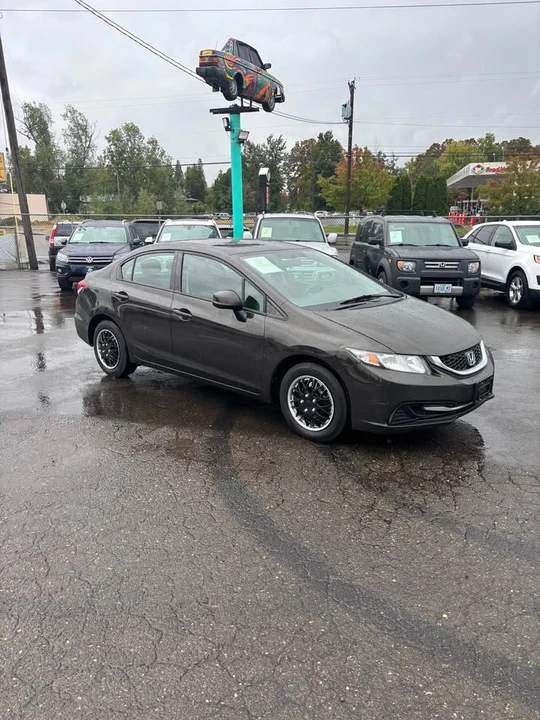 2013 Honda Civic 9th Gen - Image 3 of 11