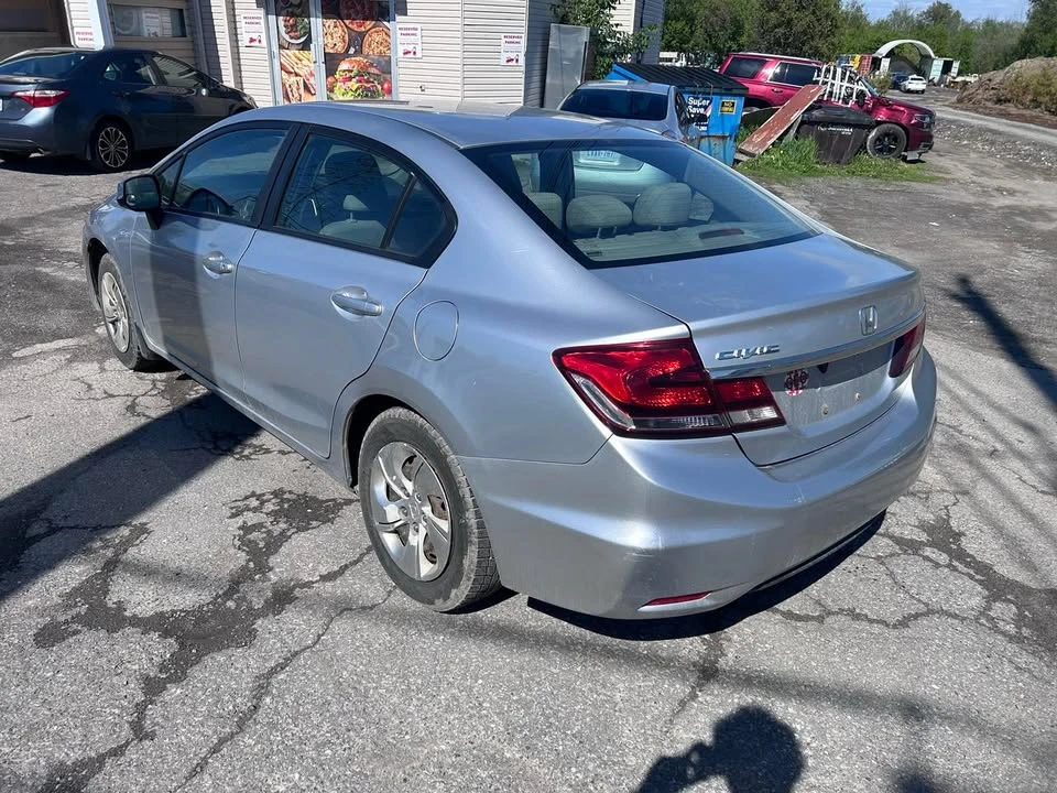 2013 Honda Civic 9th Gen - Image 7 of 15