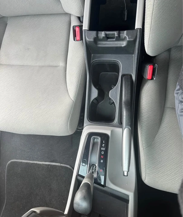 2013 Honda Civic 9th Gen - Image 8 of 18