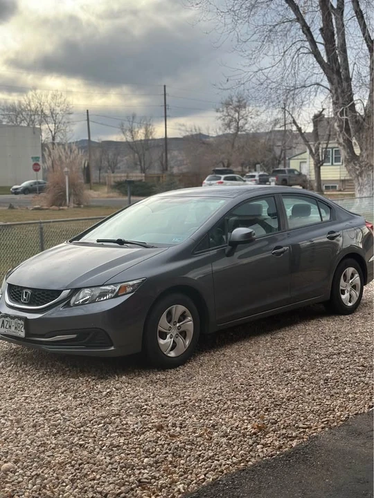 2013 Honda Civic 9th Gen - Image 2 of 18