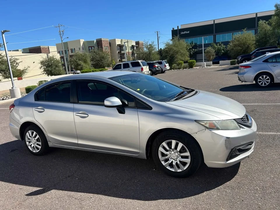 2013 Honda Civic 9th Gen - Image 7 of 12