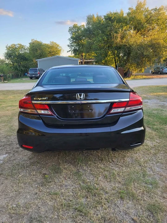 2013 Honda Civic 9th Gen - Image 2 of 4