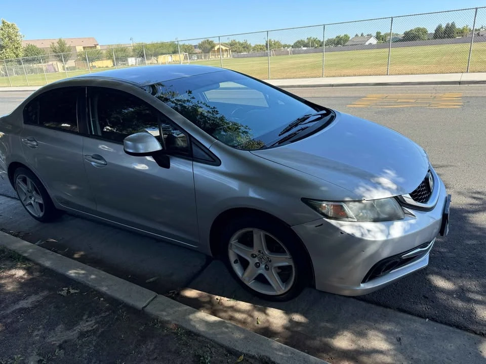 2013 Honda Civic 9th Gen - Image 6 of 10