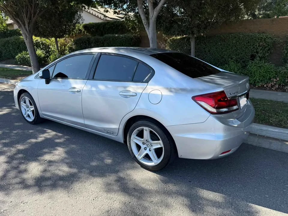 2013 Honda Civic 9th Gen - Image 8 of 10