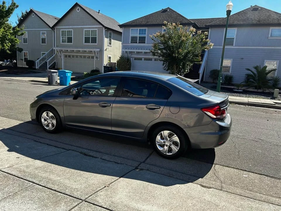 2013 Honda Civic 9th Gen - Image 6 of 11