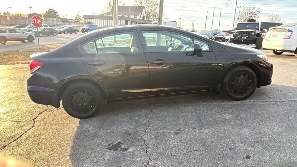 2013 Honda Civic 9th Gen - Image 4 of 13