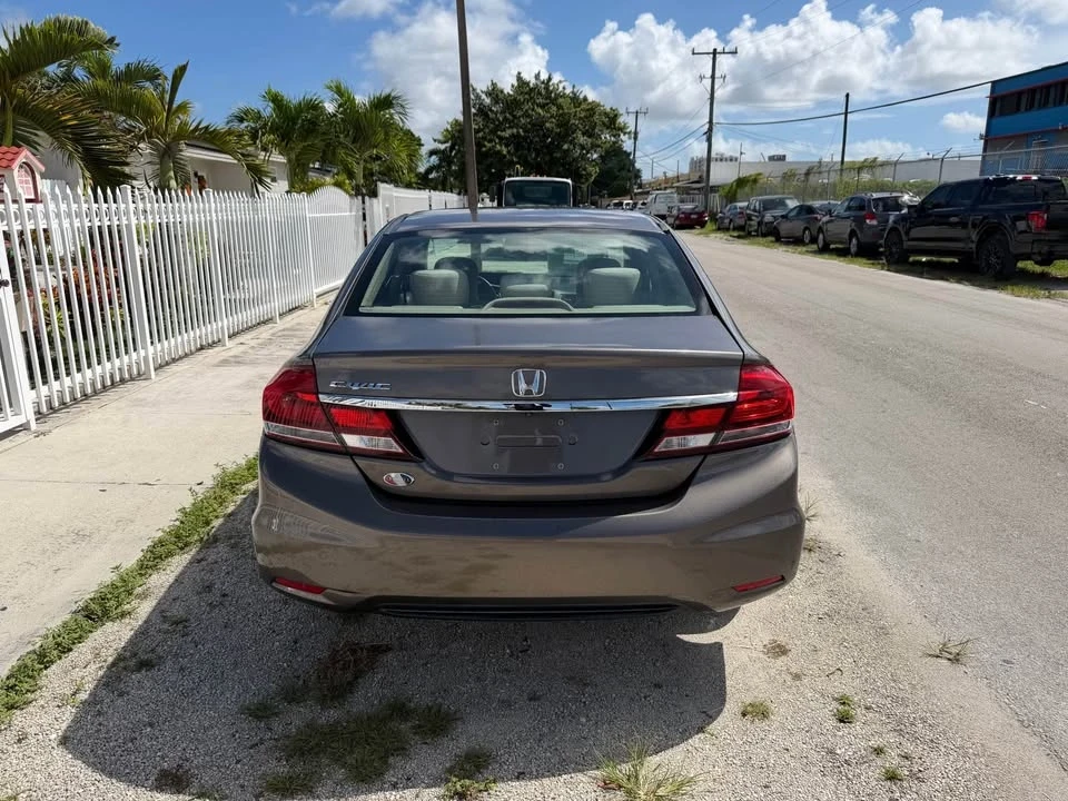 2013 Honda Civic 9th Gen - Image 5 of 9