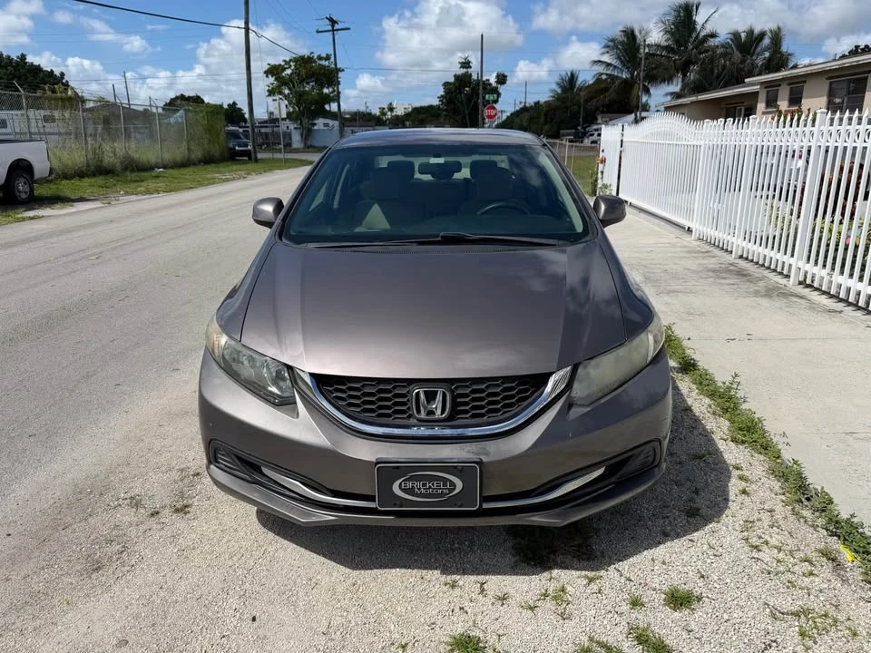 2013 Honda Civic 9th Gen - Image 2 of 9