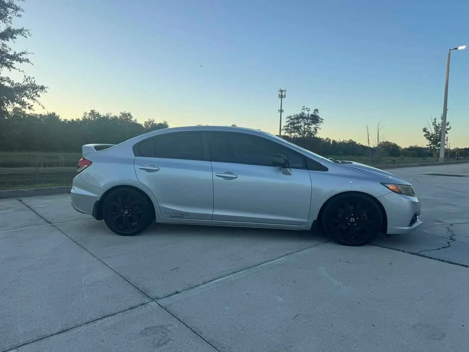 2013 Honda Civic Si 9th Gen - Image 2 of 10