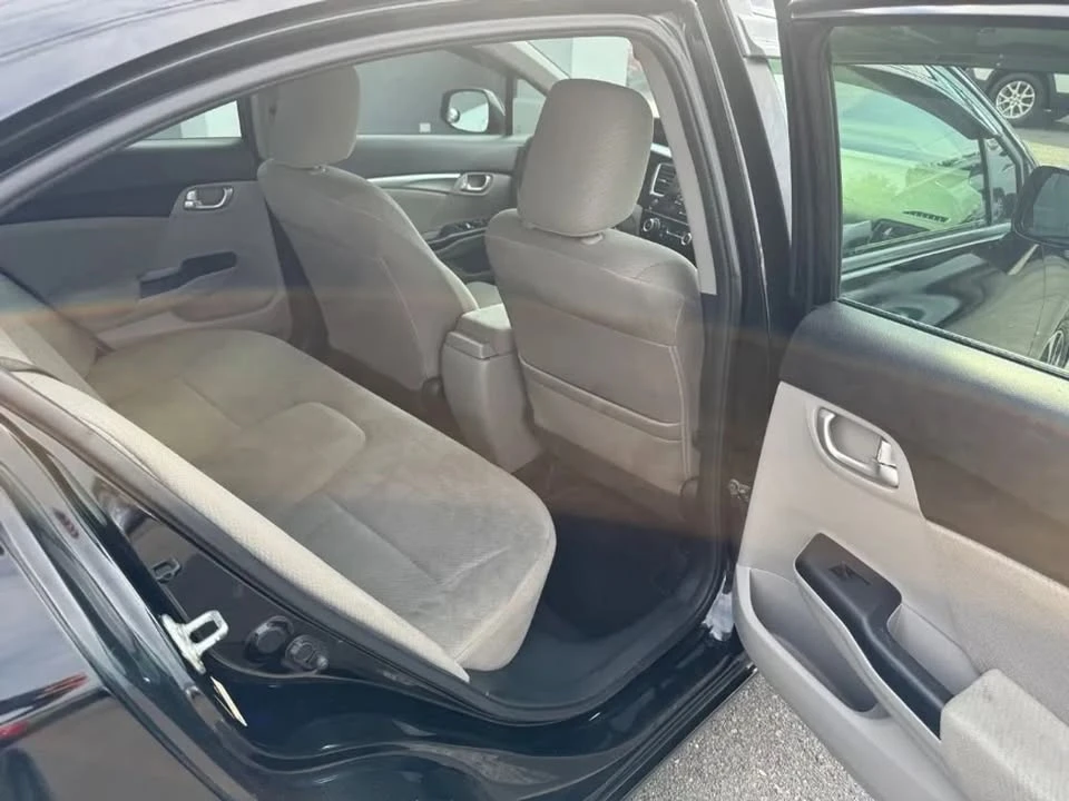 2013 Honda Civic 9th Gen - Image 8 of 13