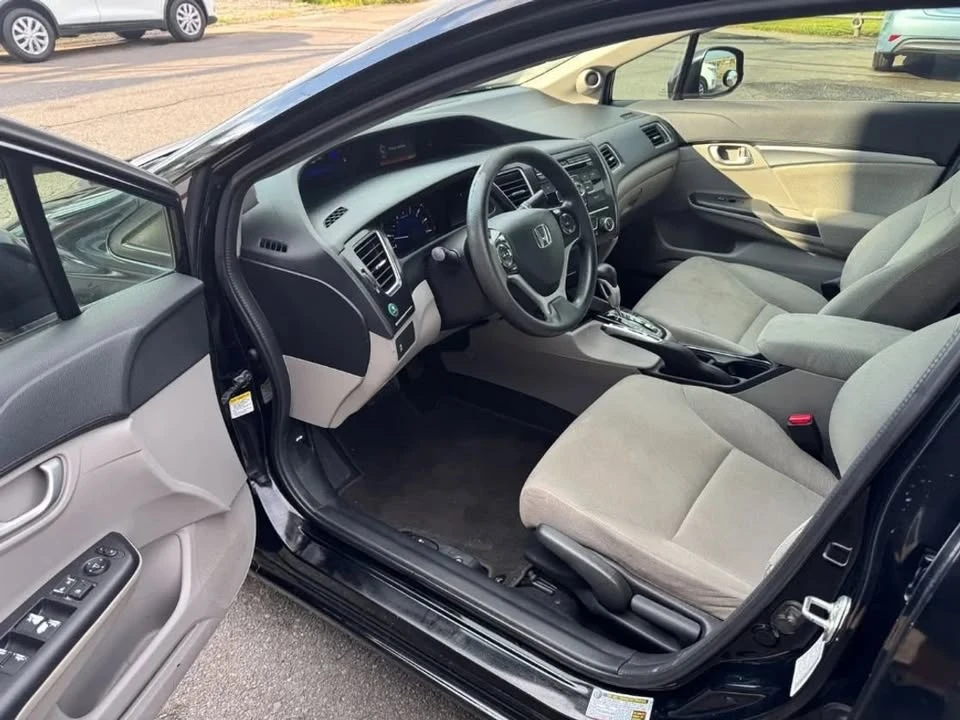 2013 Honda Civic 9th Gen - Image 5 of 13