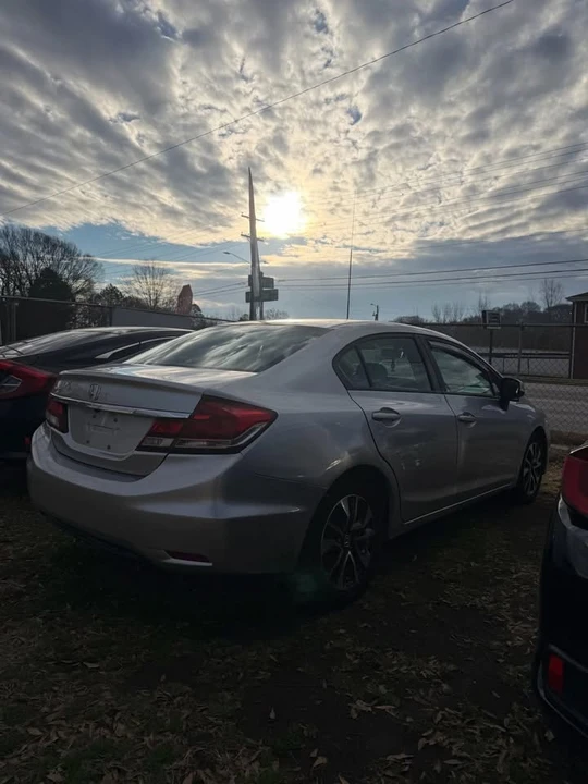 2013 Honda Civic 9th Gen - Image 3 of 11