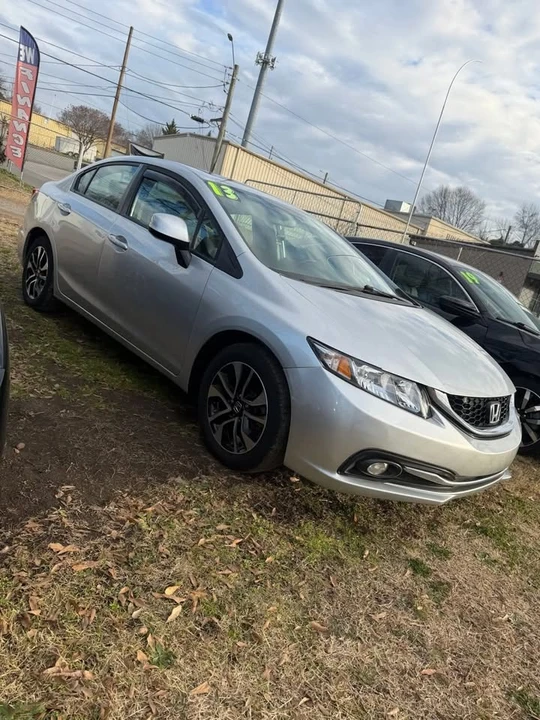 2013 Honda Civic 9th Gen - Image 2 of 11