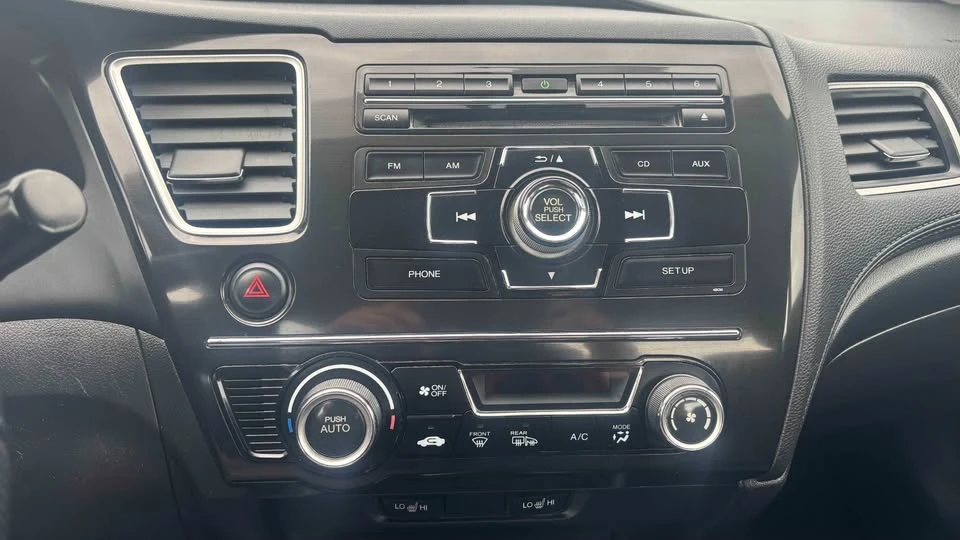 2013 Honda Civic 9th Gen - Image 11 of 17