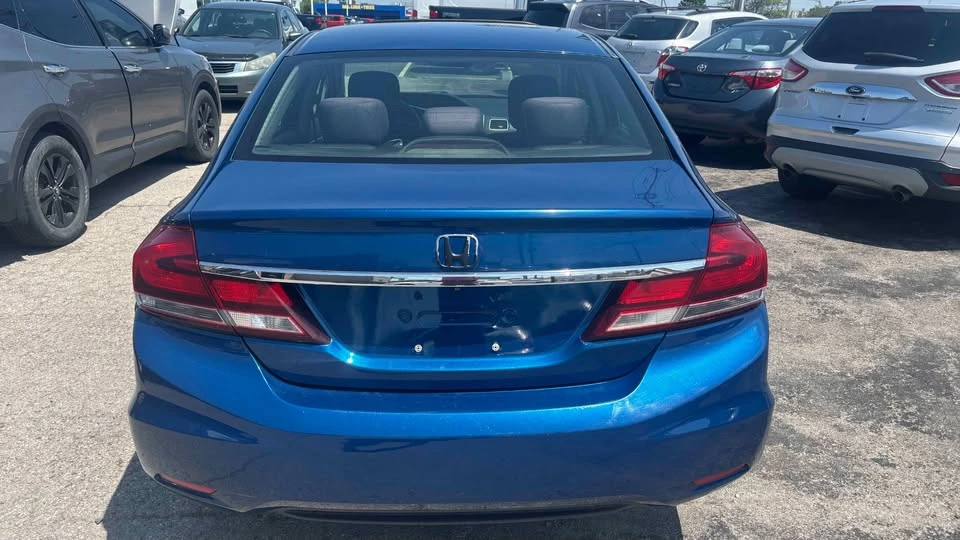 2013 Honda Civic 9th Gen - Image 5 of 17
