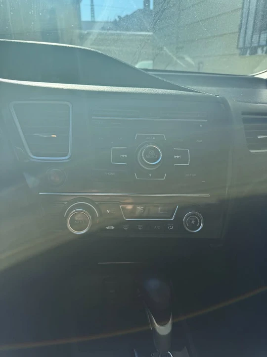 2013 Honda Civic 9th Gen - Image 4 of 11