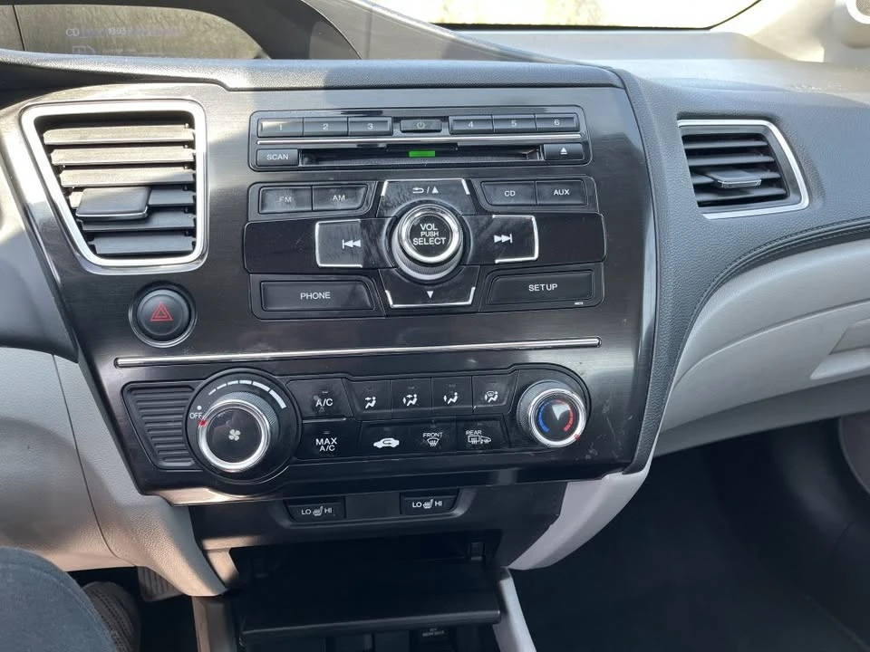 2013 Honda Civic 9th Gen - Image 9 of 16