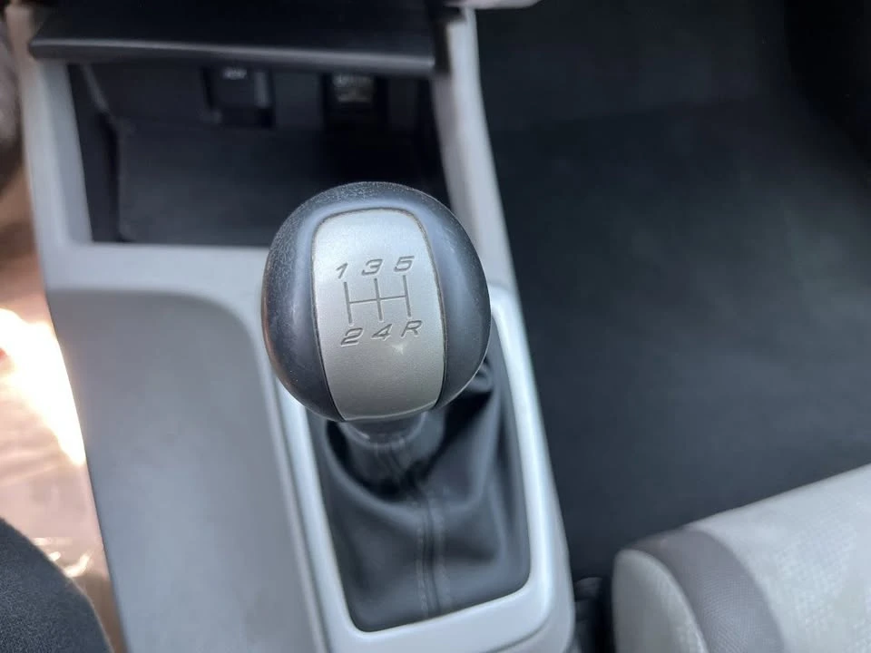 2013 Honda Civic 9th Gen - Image 8 of 16
