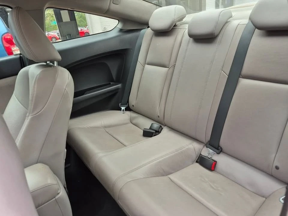 2013 Honda Civic 9th Gen - Image 9 of 16