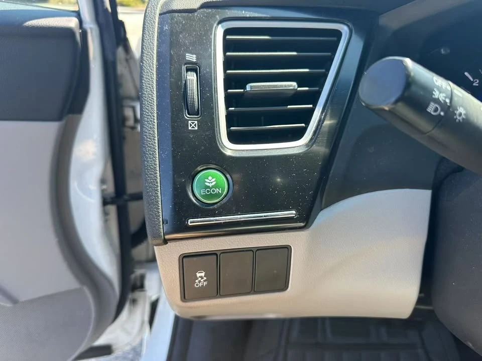 2013 Honda Civic 9th Gen - Image 10 of 14