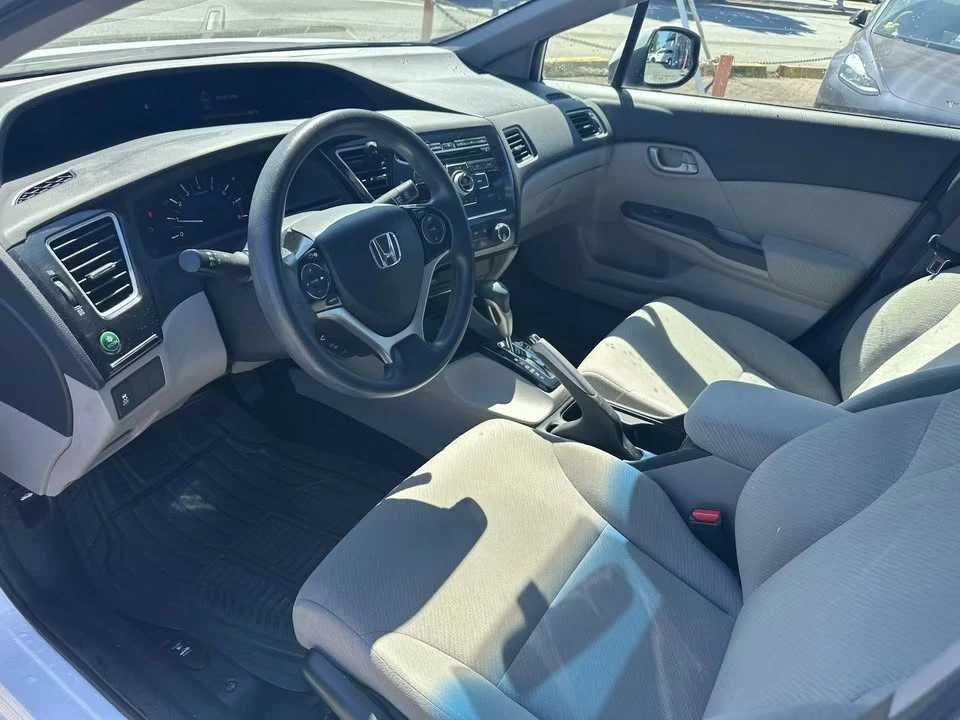 2013 Honda Civic 9th Gen - Image 6 of 14