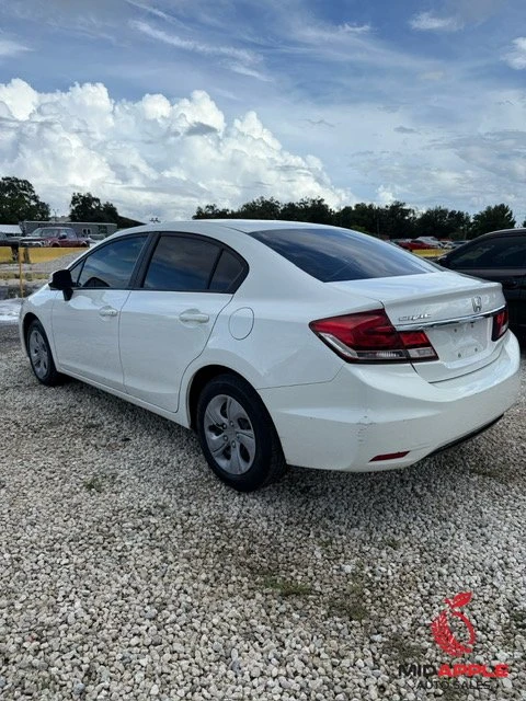 2013 Honda Civic 9th Gen - Image 6 of 12