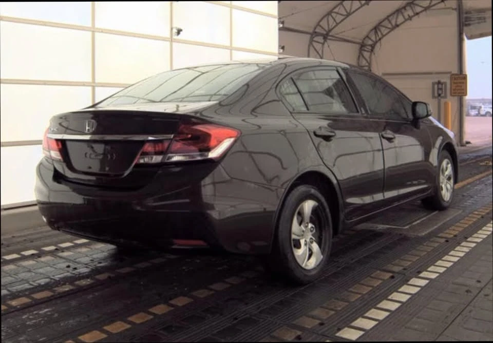 2013 Honda Civic 9th Gen - Image 5 of 18
