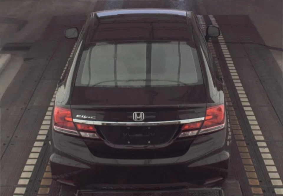 2013 Honda Civic 9th Gen - Image 3 of 18