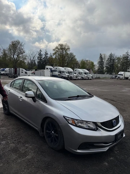 2013 Honda Civic 9th Gen - Image 5 of 8