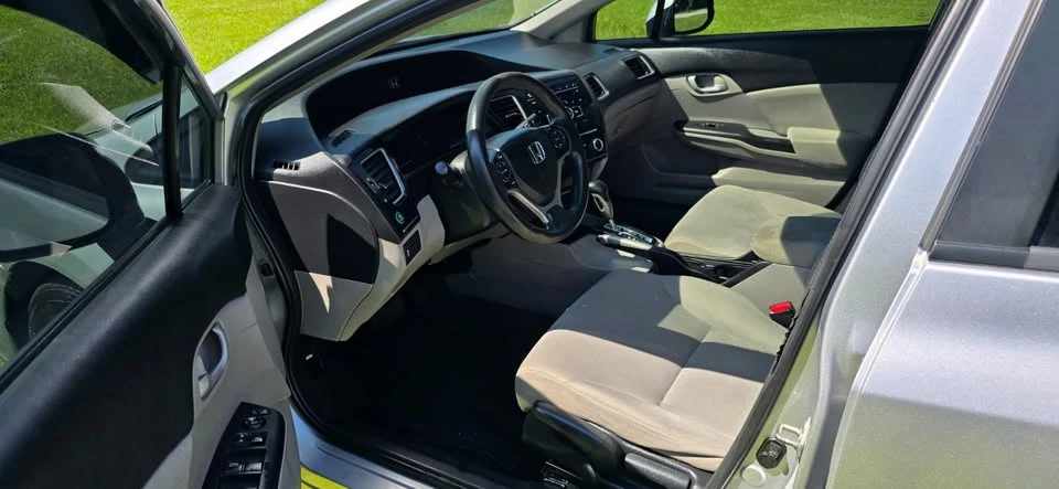 2013 Honda Civic 9th Gen - Image 3 of 4