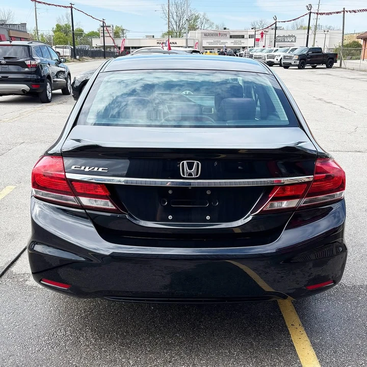 2013 Honda Civic 9th Gen - Image 5 of 19